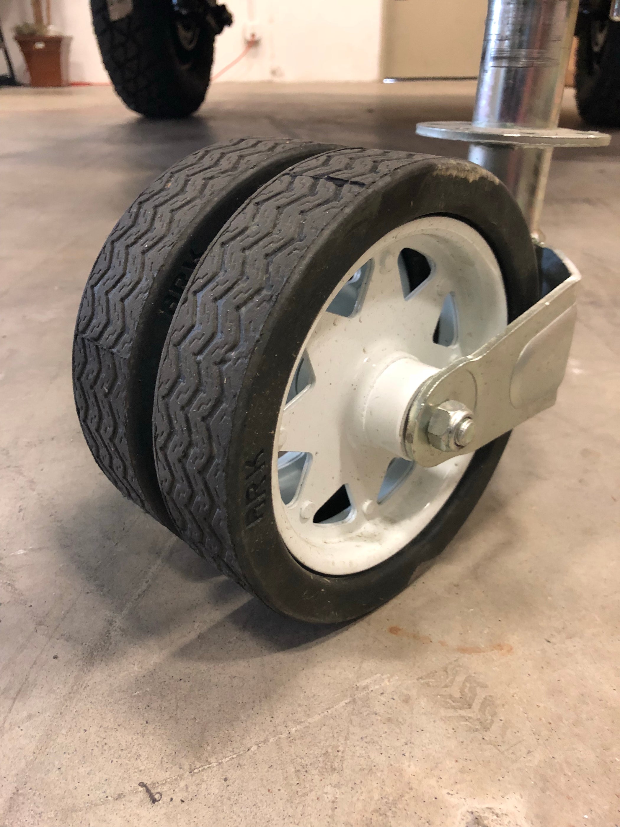 XO500 Off Road Trailer Jockey Wheel — Bushranger Trailer Gear